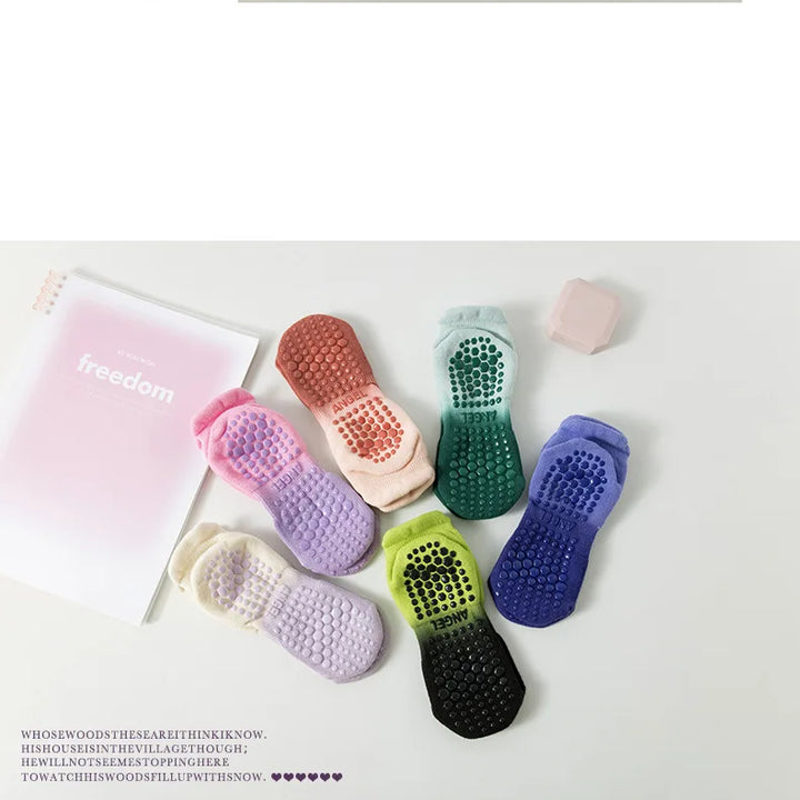 Non-Slip Gradient Yoga Socks for Women