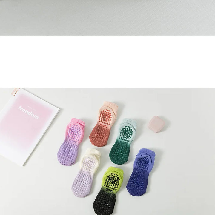 Non-Slip Gradient Yoga Socks for Women